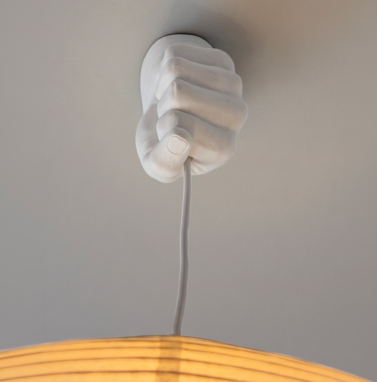 Tight Light – Hand-Baldachin für Pendelleuchten