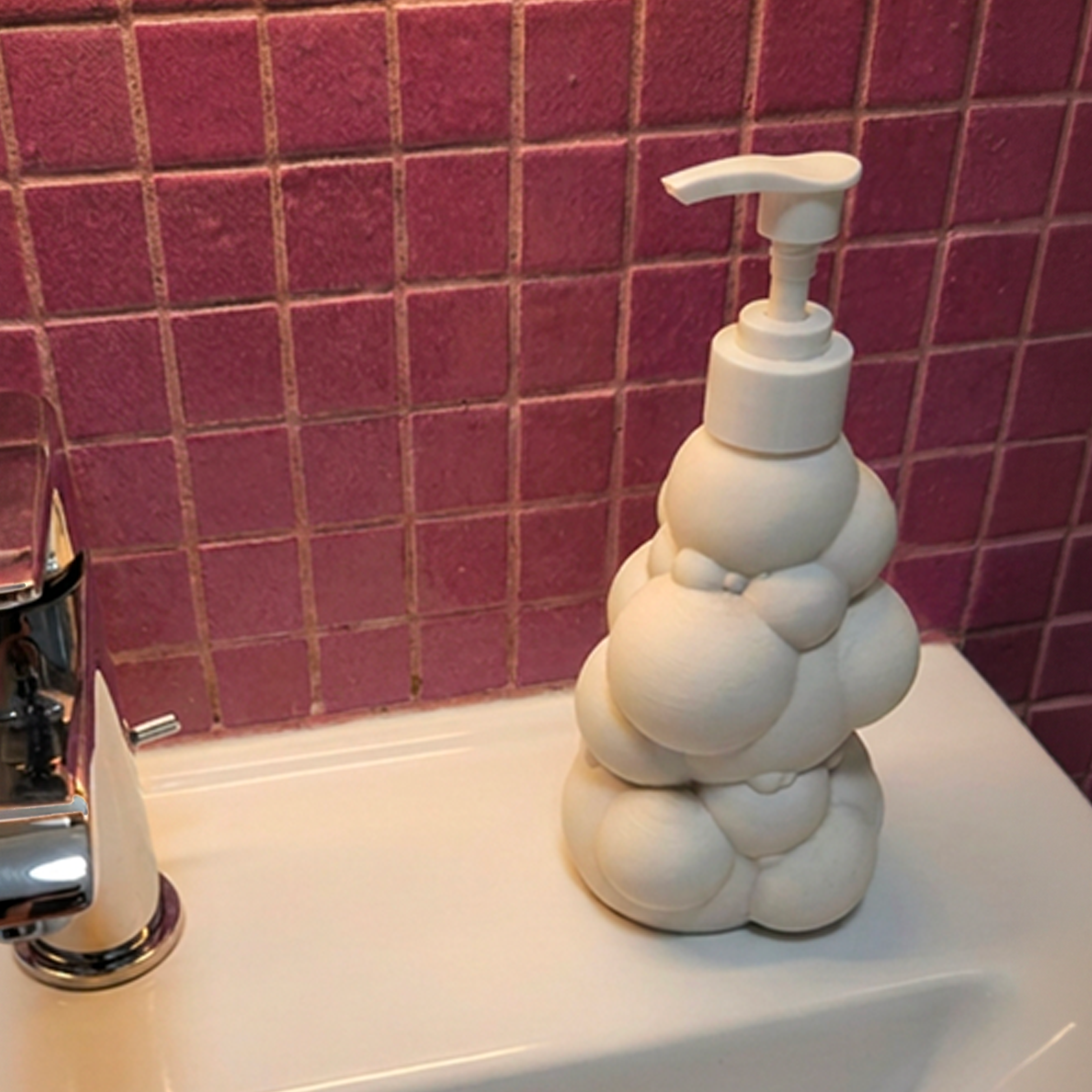 Soap Opera – Seifenspender im Seifenblasen-Design